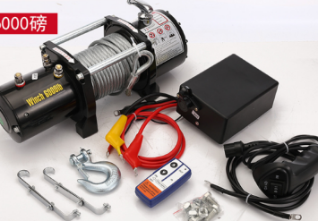 莘縣龍卷風(fēng)損毀汽車(chē)，電動(dòng)絞盤(pán)參與救援工作