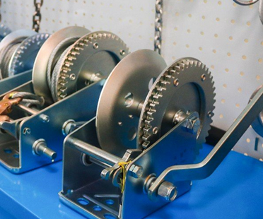 手搖絞盤(pán)和卷?yè)P機之間的相同點(diǎn)和不同點(diǎn)