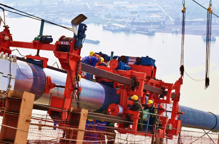 五峰山長(cháng)江大橋主纜架設卷?yè)P機的應用