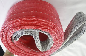 工廠(chǎng)儲罐搬運冠航扁平吊裝帶的使用優(yōu)勢